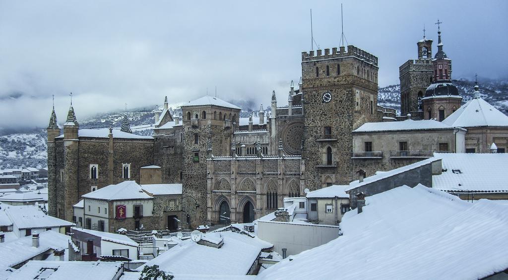 Hostal Altamira Guadalupe Гвадалупе Екстер'єр фото