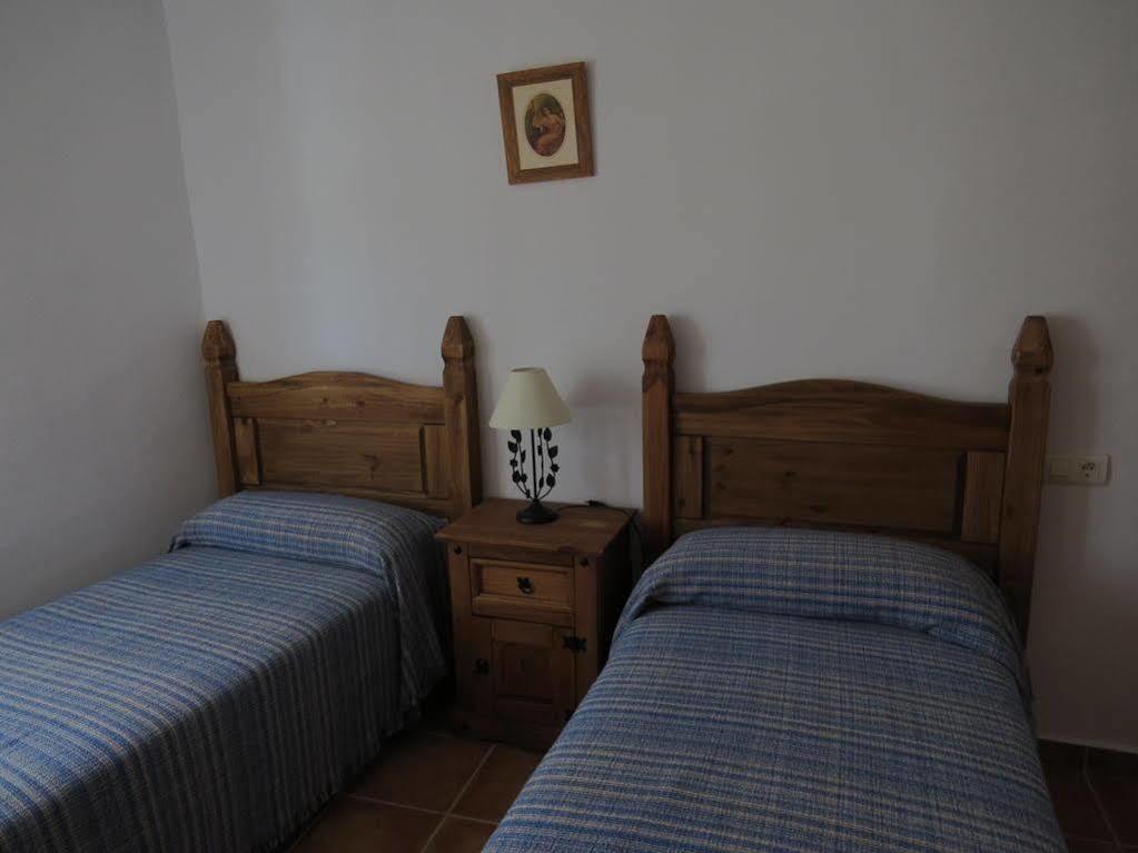 Hostal Altamira Guadalupe Гвадалупе Екстер'єр фото
